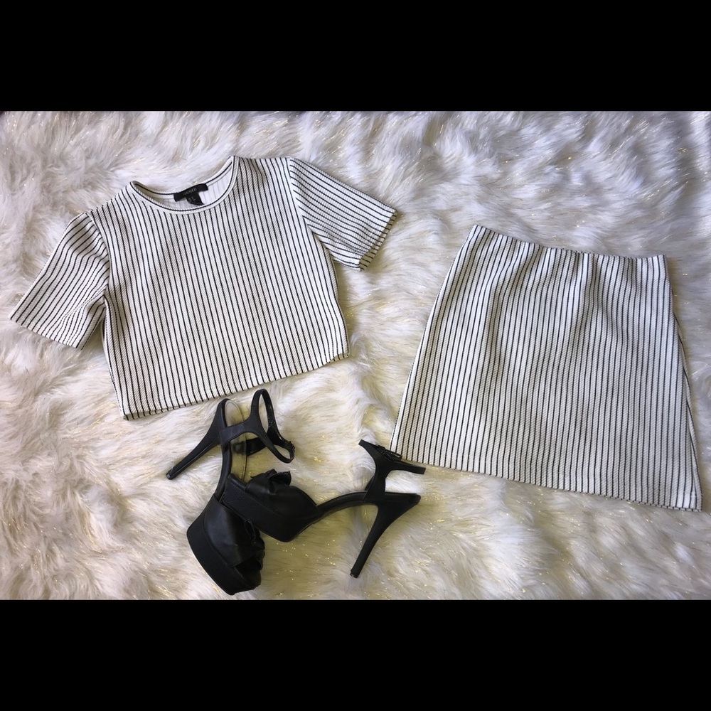 Top & Skirt Set 👠🖤